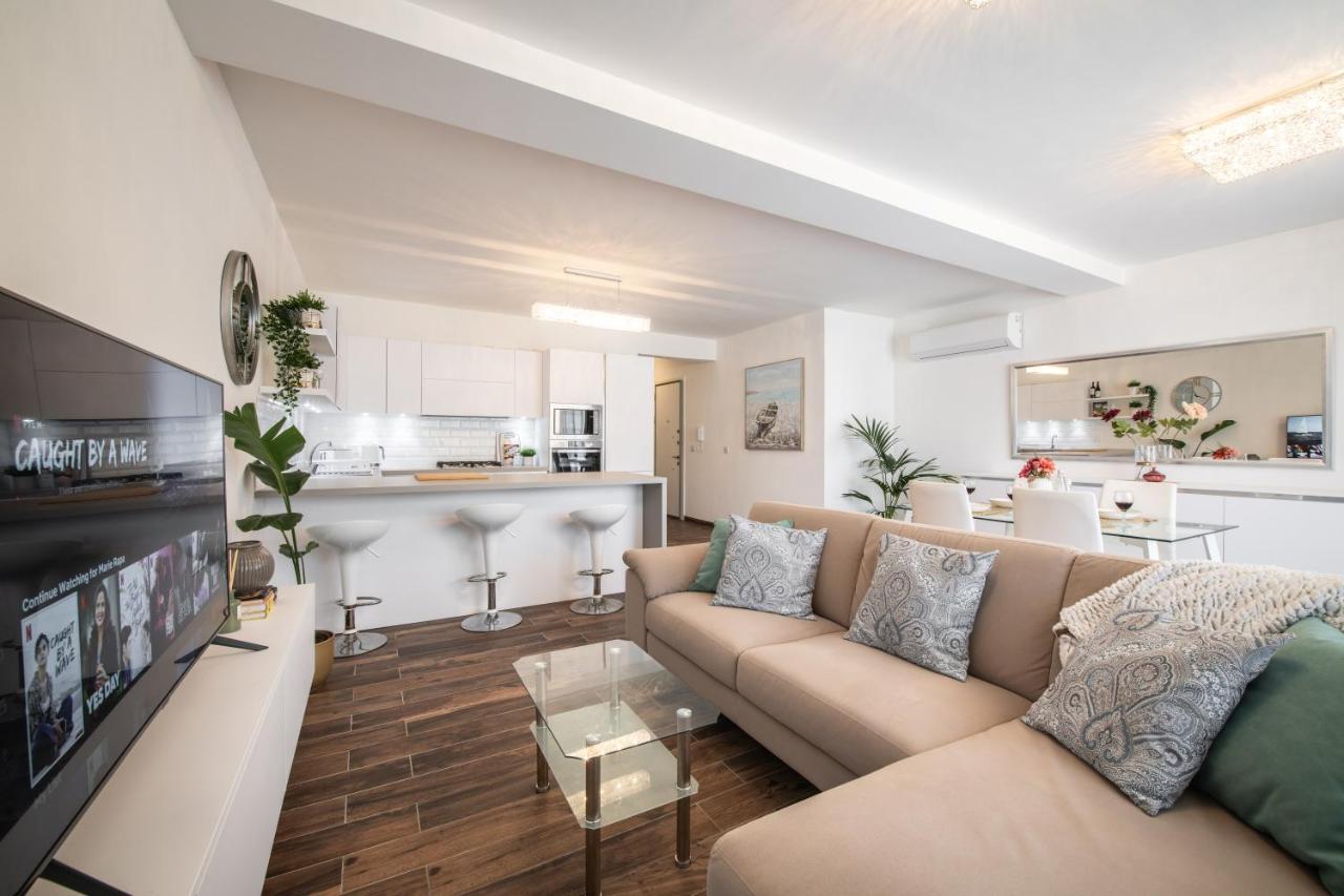 Electra Residence - Luxury Central Beachview Apartment 마살폰 외부 사진